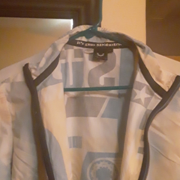 Jacket - Picture 2 of 4